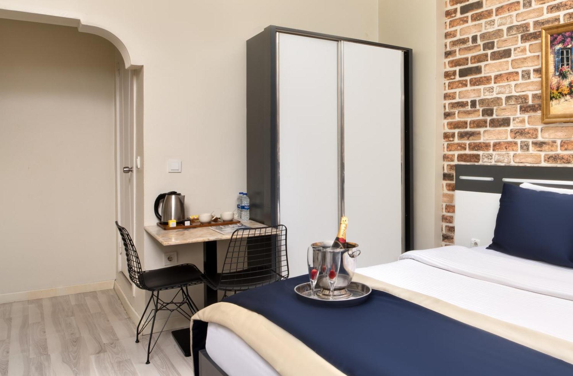Istanbul Hotel & Suites Exterior photo