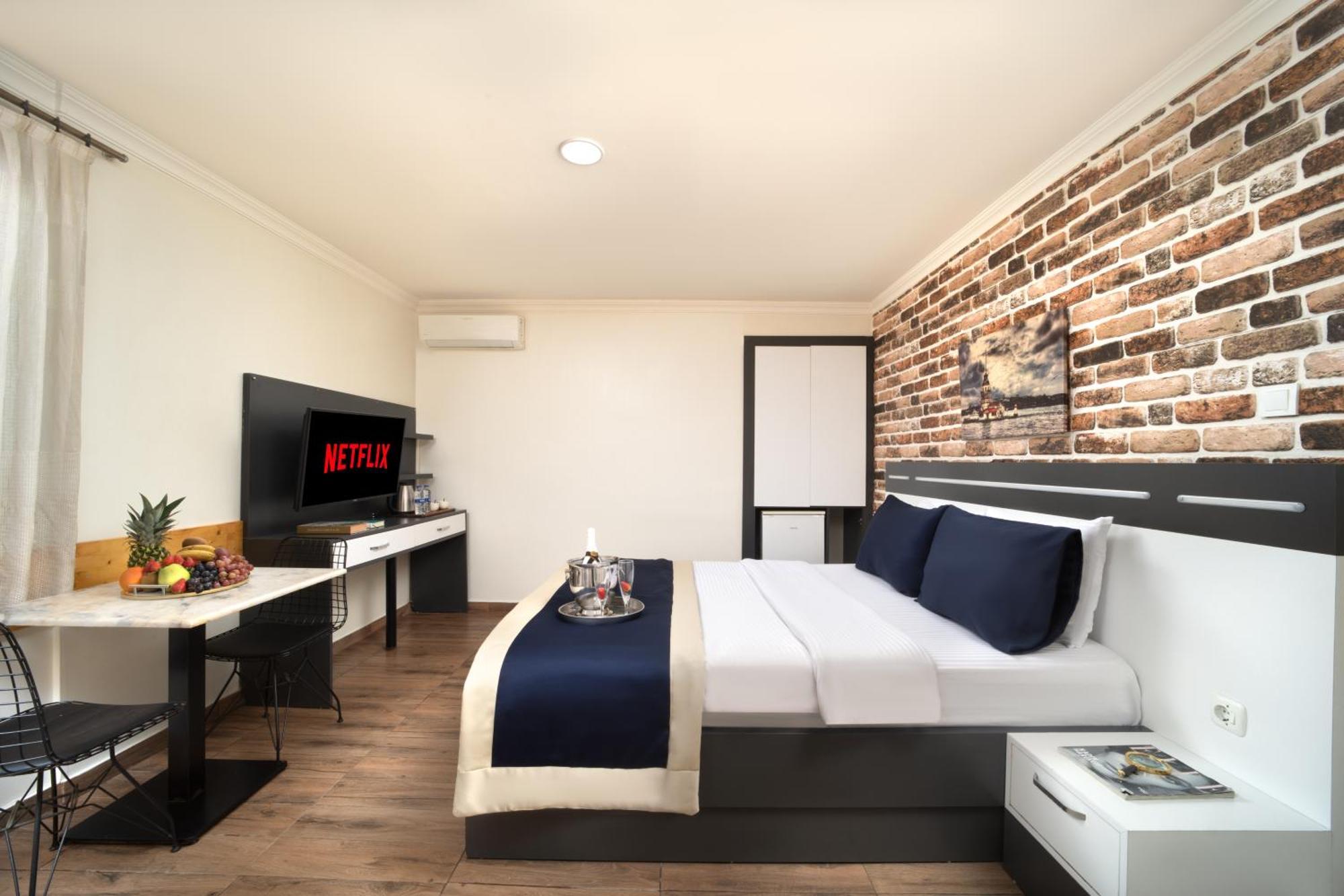 Istanbul Hotel & Suites Exterior photo