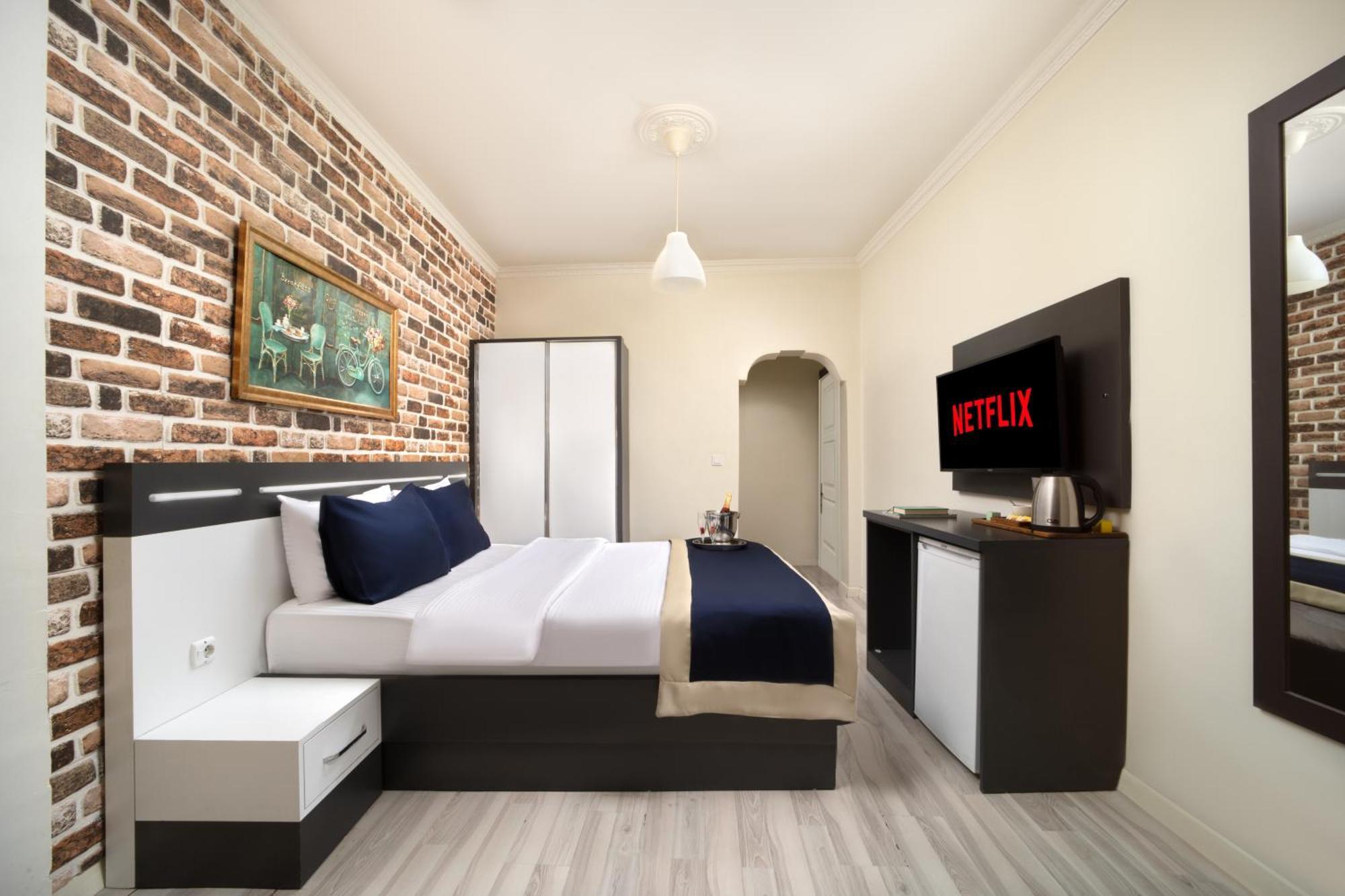Istanbul Hotel & Suites Exterior photo